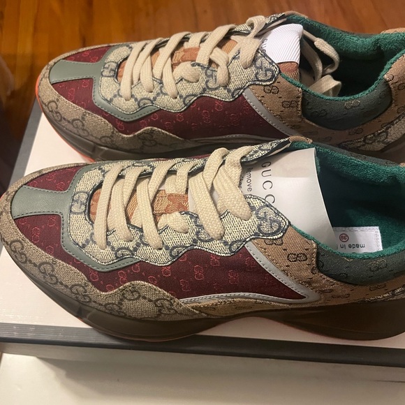 Gucci Rhython Sneakers - Picture 2 of 10